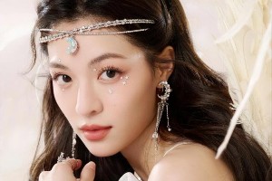 钟楚曦印度录综艺险遭围堵 印度女性安全引热议