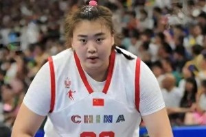 张子宇入选女篮大名单！00后小巨人能否改写历史？