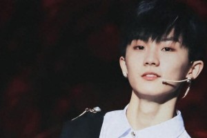马嘉祺、丁程鑫等时代少年团成员最新写真集锦